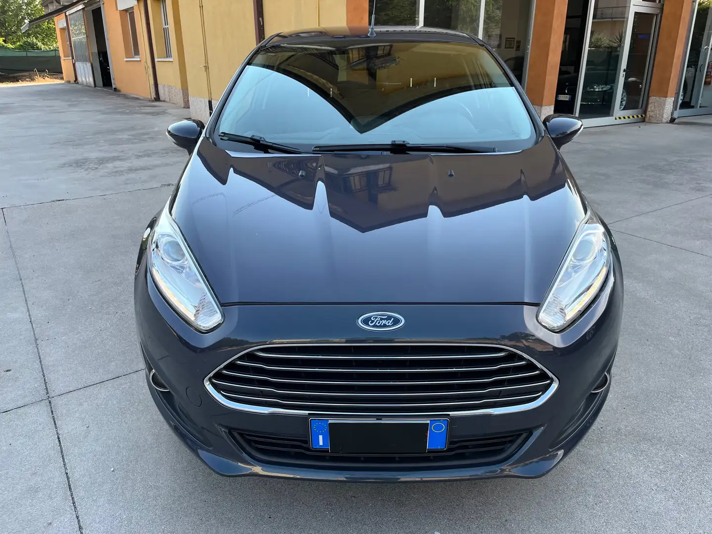 Ford Fiesta 5p 1.4 Titanium GPL 92cv NEOPATENTATI! Gris - 2
