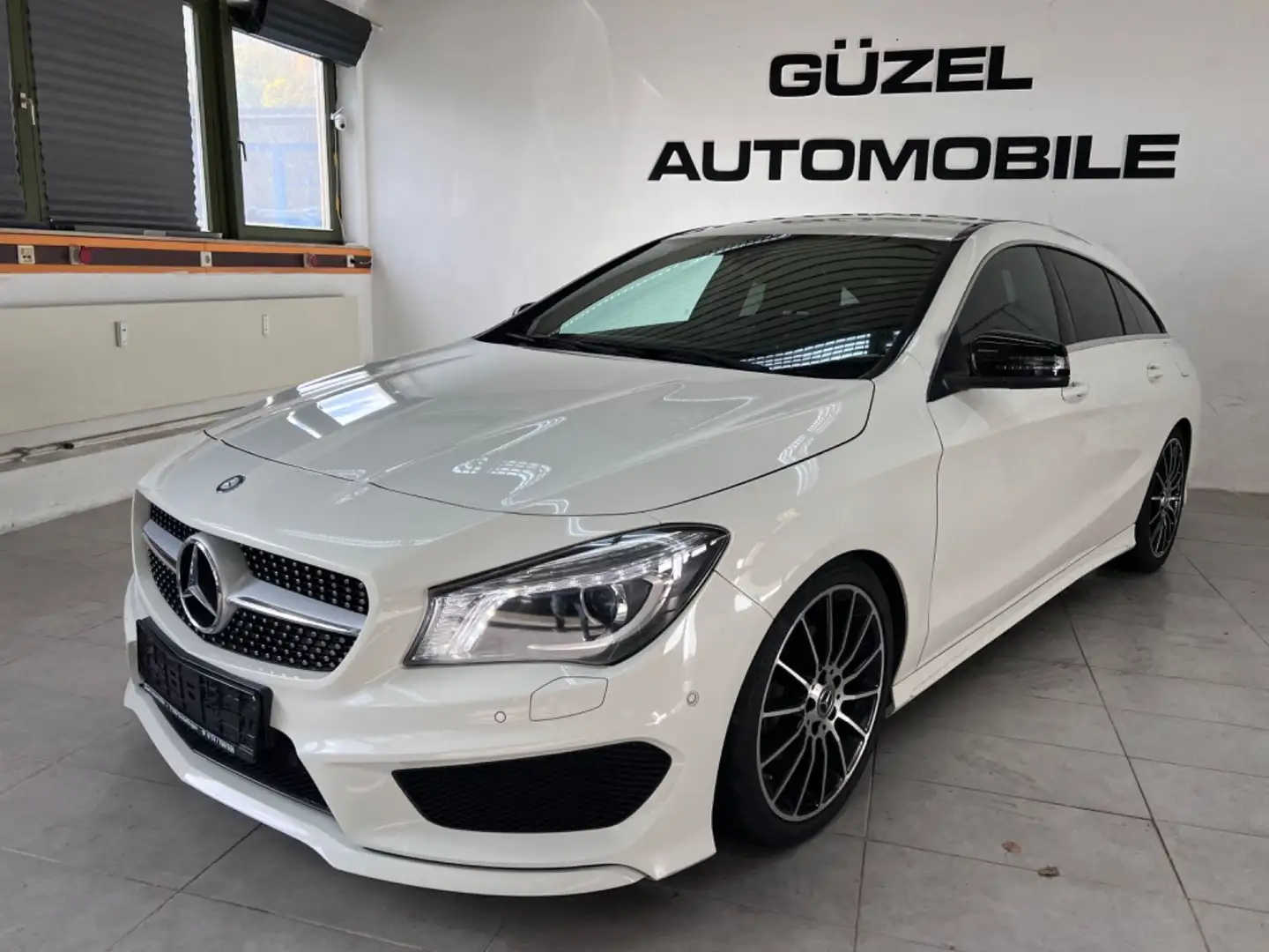 Mercedes-Benz CLA 180 Shooting Brake/PDC/AMG LINE/NAVI/XENON/ Blanc - 2