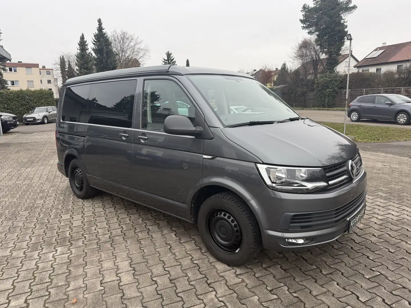 Volkswagen T6 California Beach 2.0 TDI 2 x Standheizung Grijs - 2