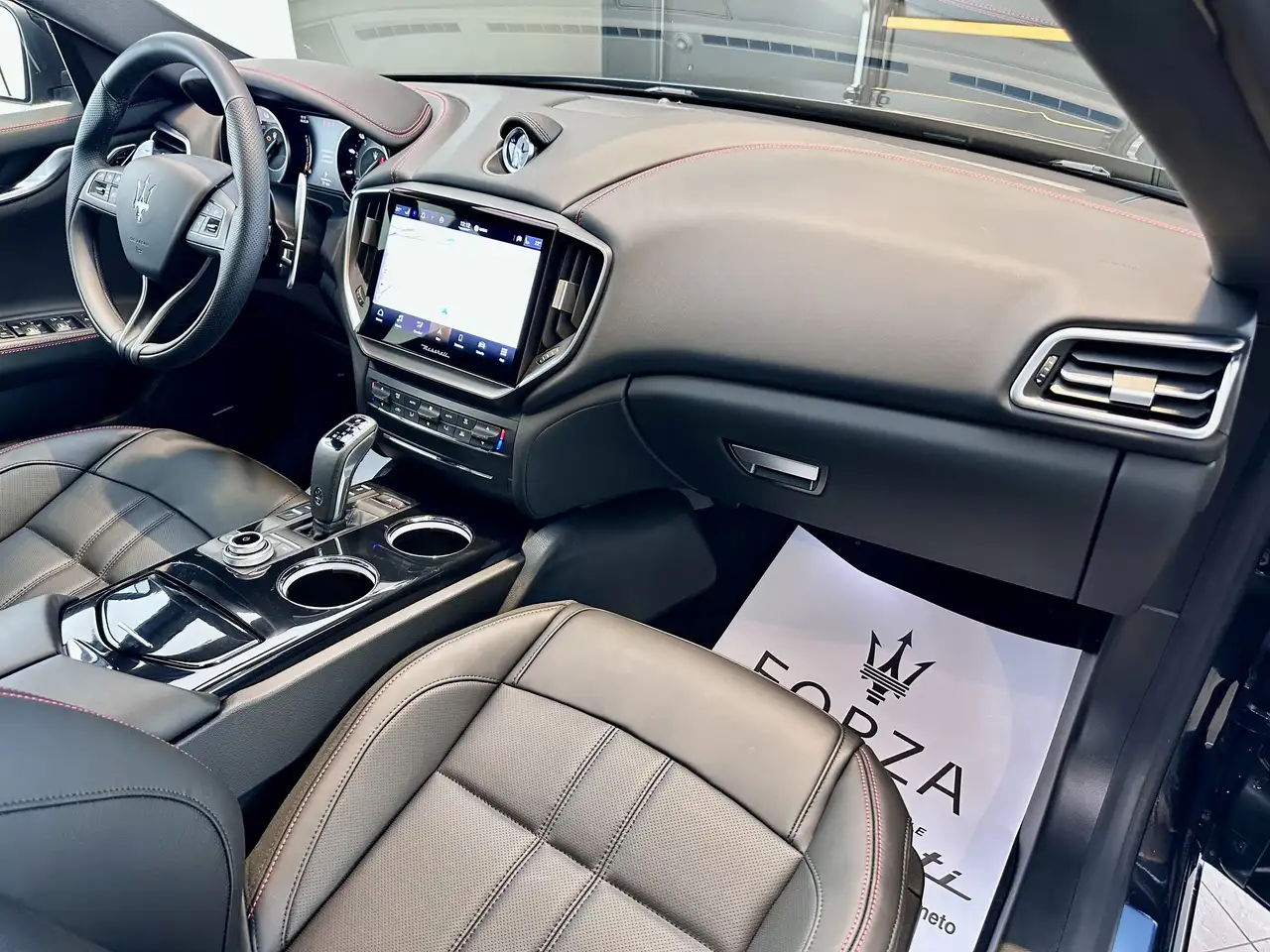 Maserati Ghibli 2025 — фото 14