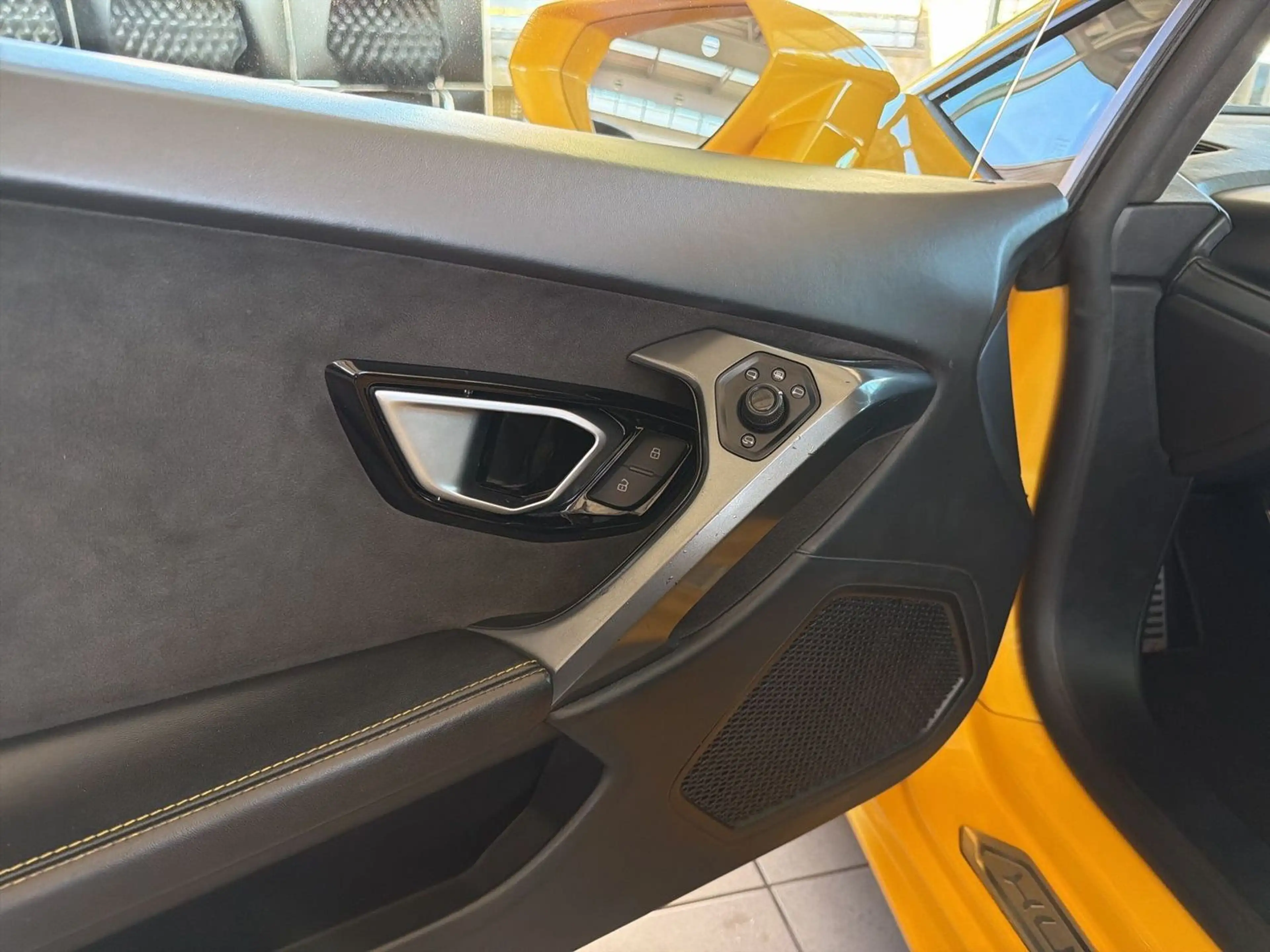 Lamborghini Huracán Coupe LIFT LED VOLLEDER CERAMIK — photo 7