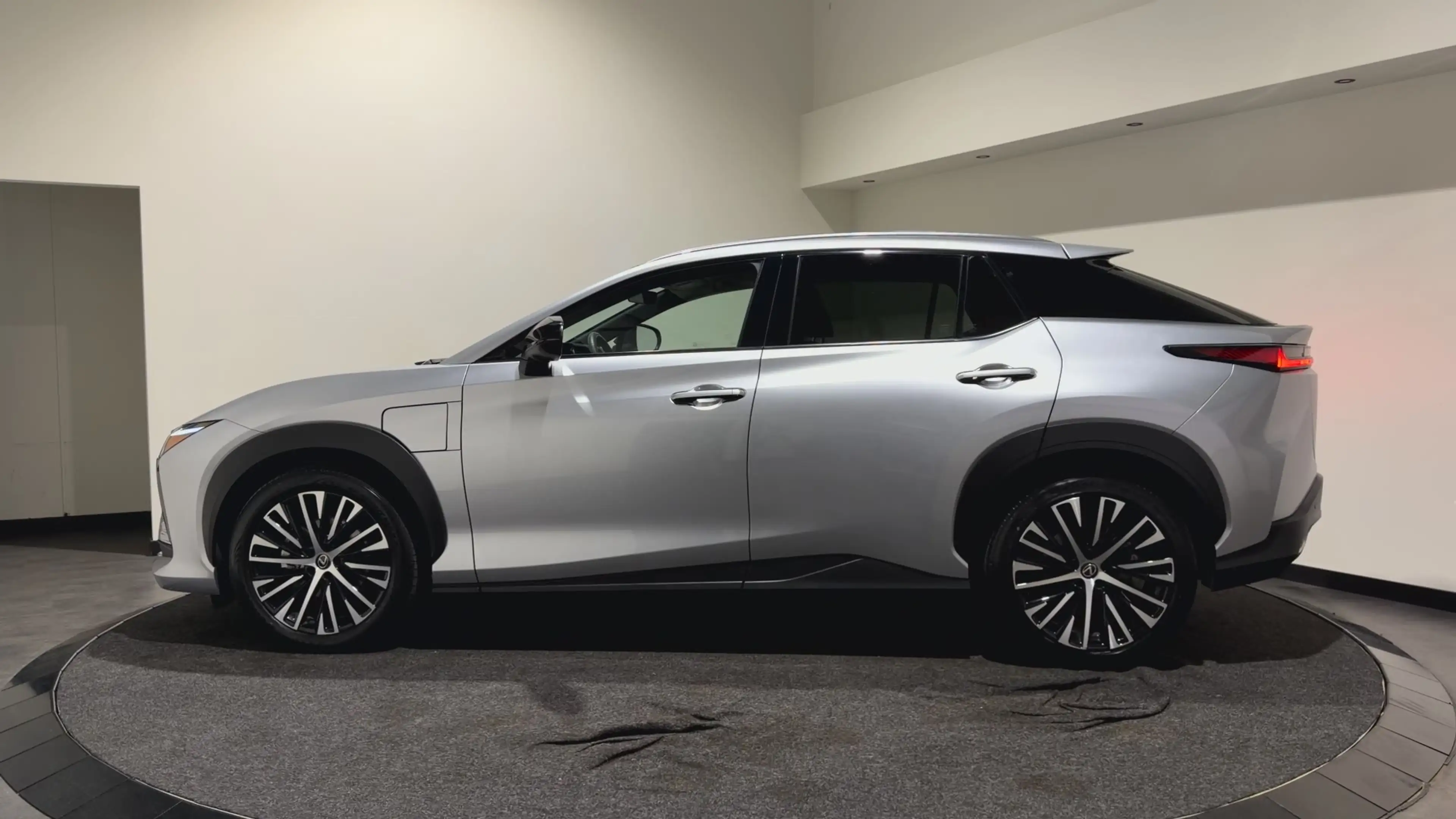 Lexus RZ 450e Executive Line 71 kWh | Leder interieur | Sto — photo 6