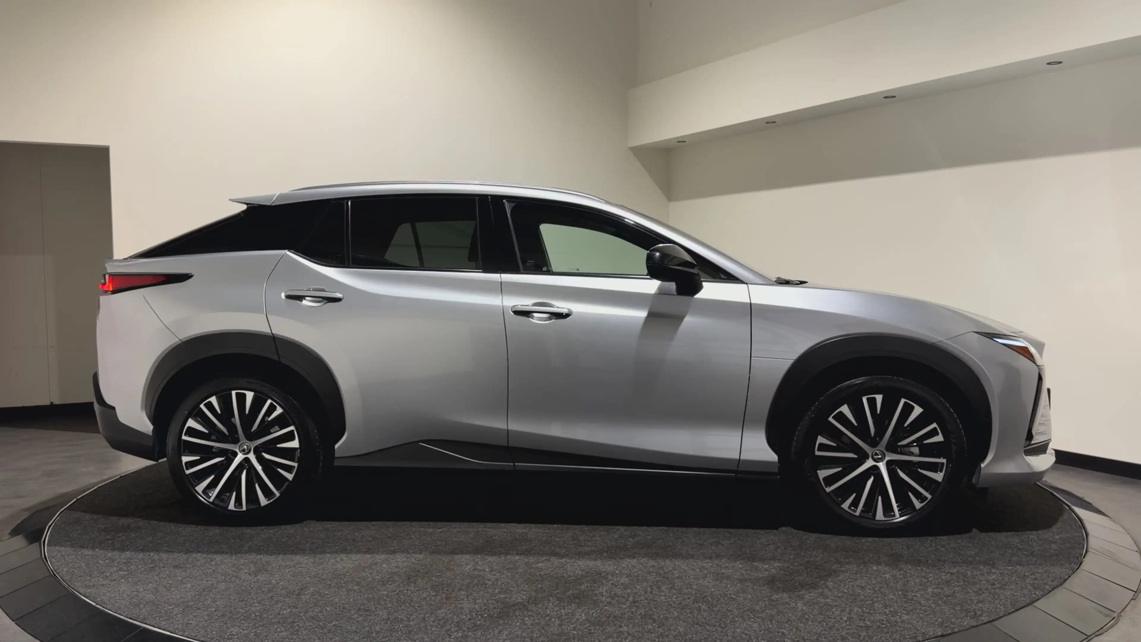 Lexus RZ 450e Executive Line 71 kWh | Leder interieur | Sto — photo 2
