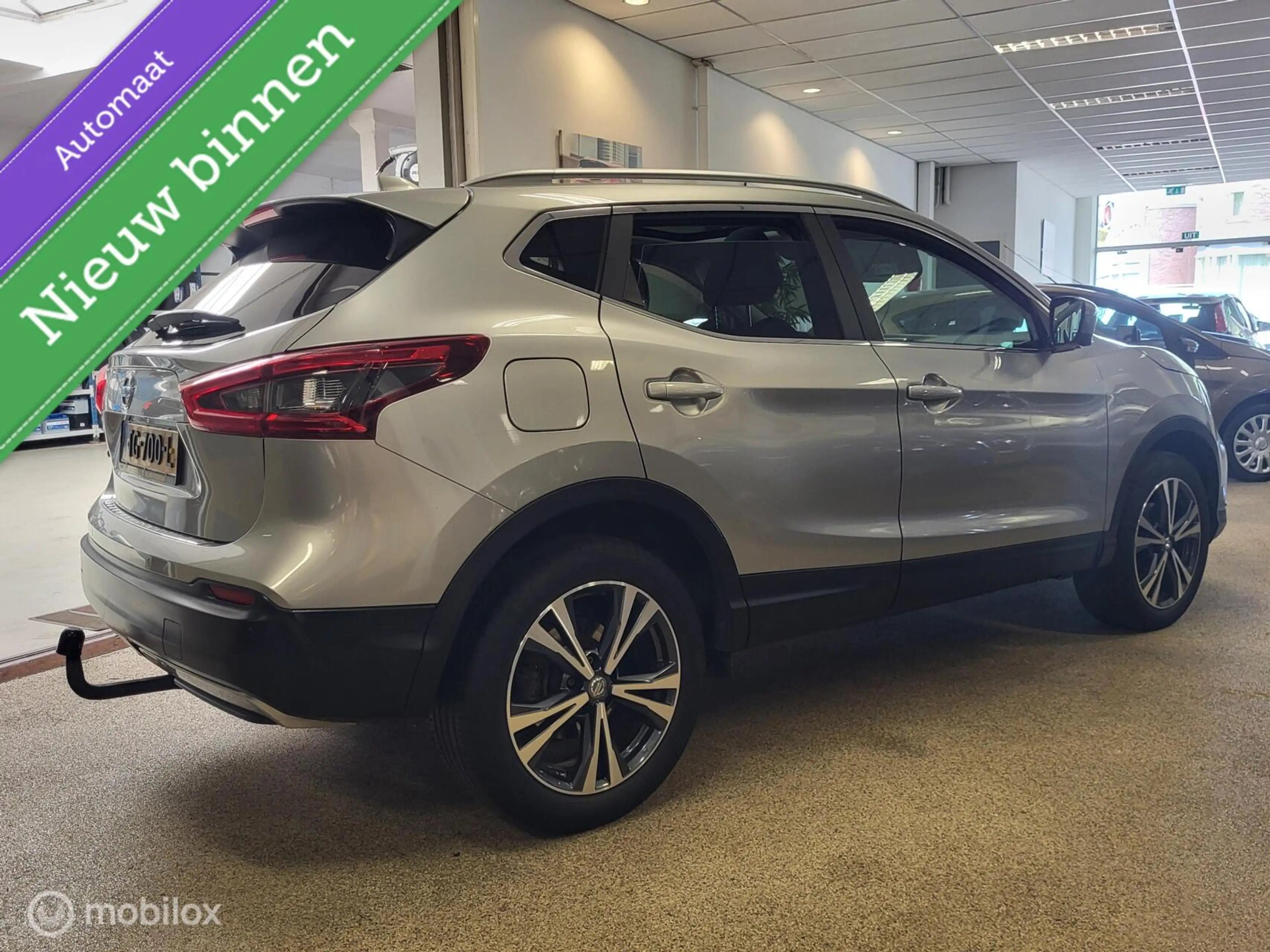 Nissan Qashqai 1.2 N-Connecta AUT. * Design Pack, PANO, TRKHK, NL — photo 4