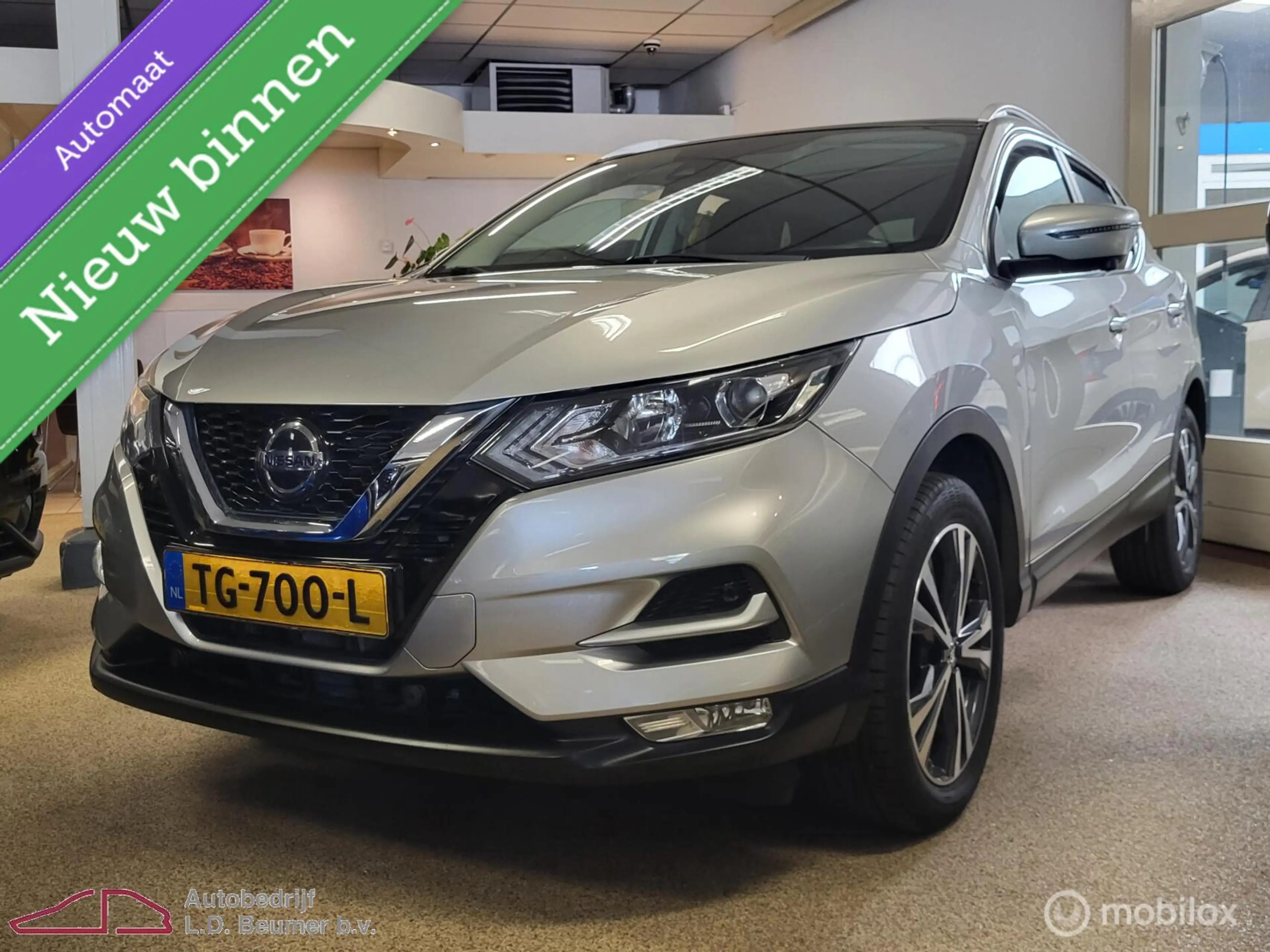Nissan Qashqai 1.2 N-Connecta AUT. * Design Pack, PANO, TRKHK, NL