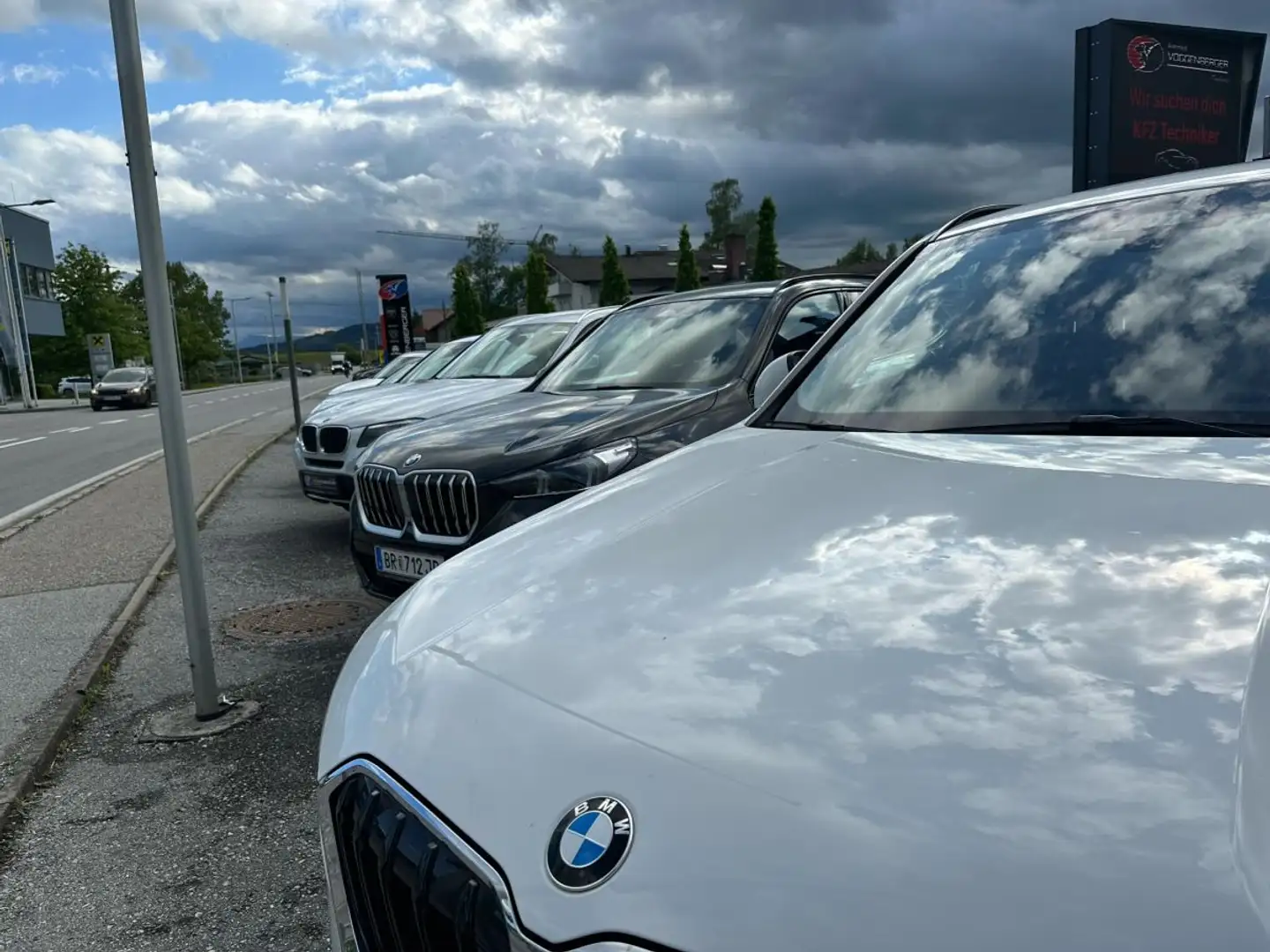 BMW X1 X1 xDrive20d 48V Aut. " M-PAKET,AHK" Grau - 2