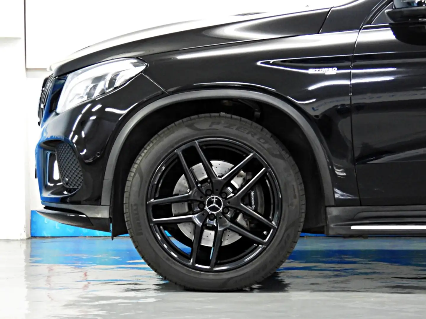 Mercedes-Benz GLE 43 AMG 4Matic Aut. Negro - 2