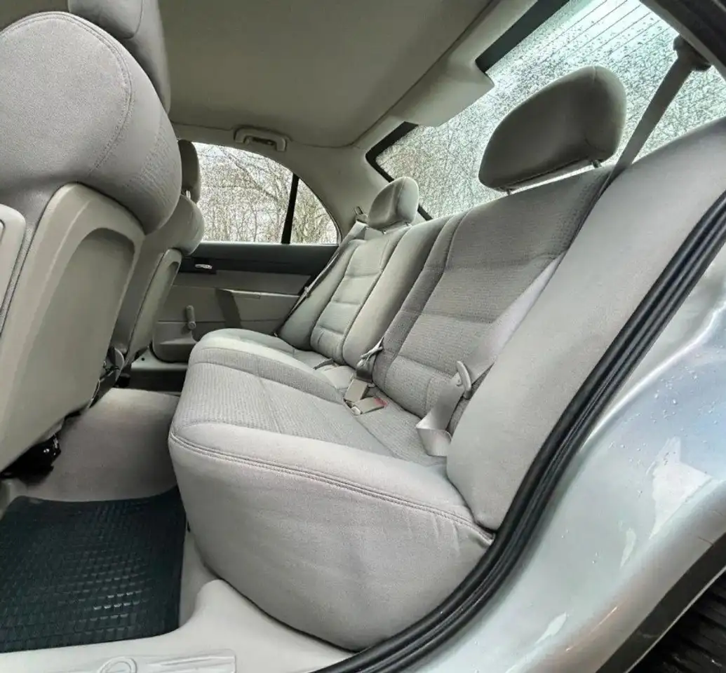 Opel Omega 2.2 Design Edition, foto 3