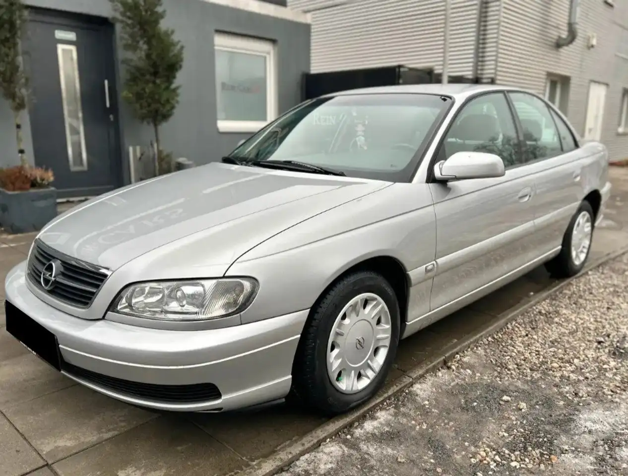 Opel Omega 2.2 Design Edition, foto 2