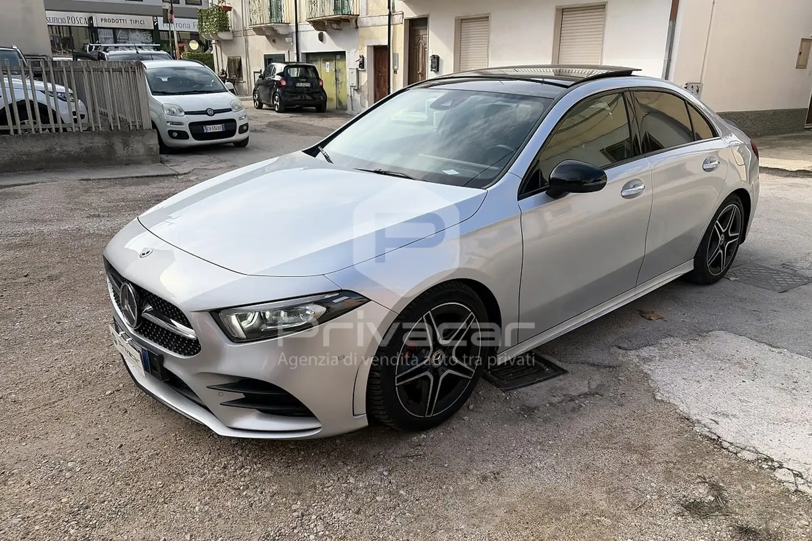 Mercedes-Benz A 180 A 180 d Automatic Premium Argento - 1