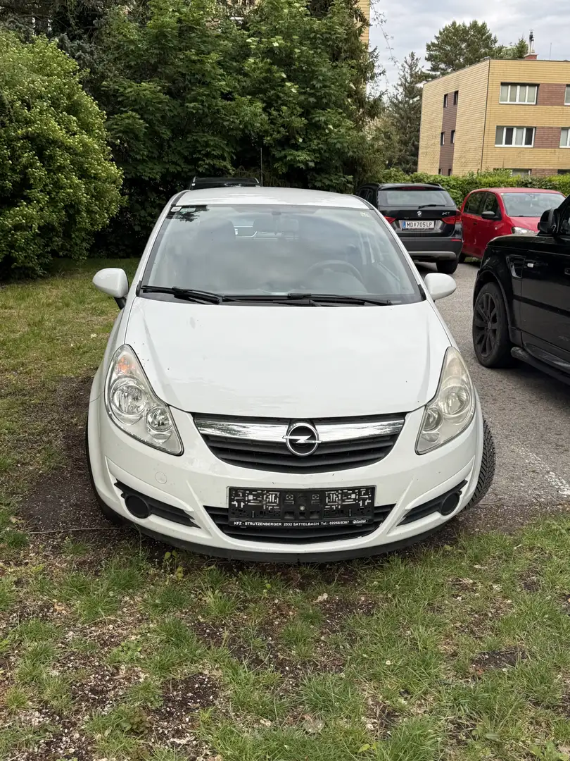 Opel Corsa 1,3 2009 - 1
