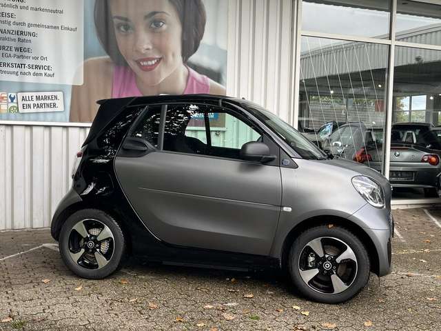 smart forTwo EQ cabrio*EXCLUSIVE*22kW*CAM*MEDIA*JBL*ALU*ALLW*LE