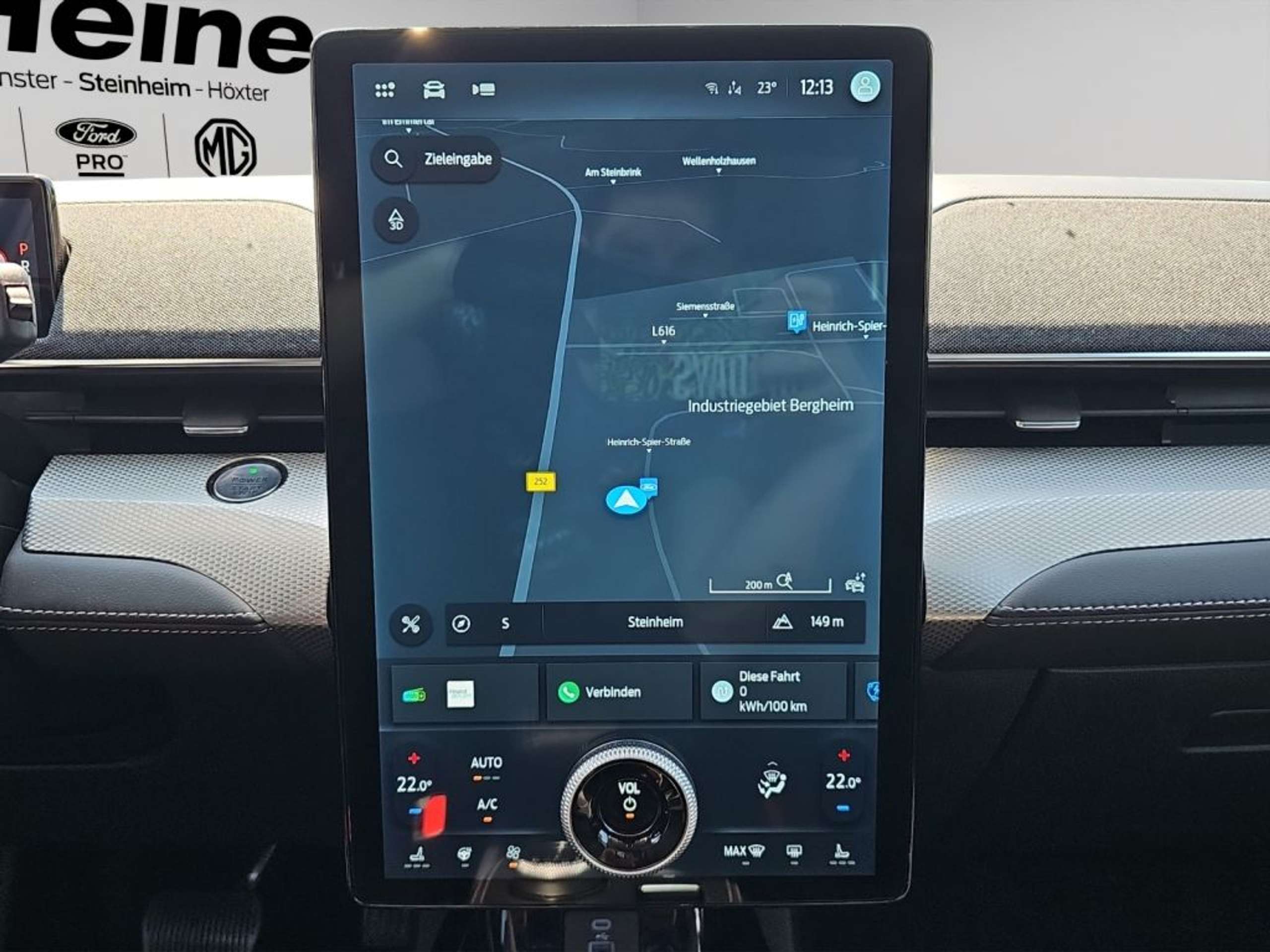Fahrzeugabbildung Ford Mustang Mach-E - mit KI generiert/bearbeitet