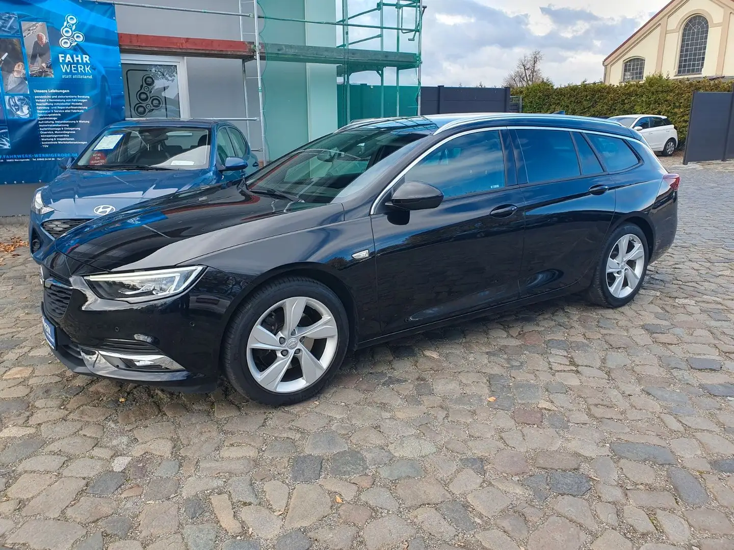 Opel Insignia B Sports Tourer Dynamic Matrix Schwarz - 2