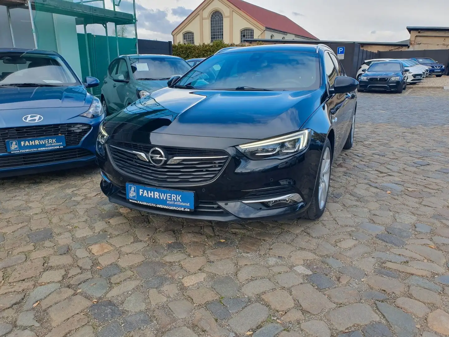 Opel Insignia B Sports Tourer Dynamic Matrix Schwarz - 1