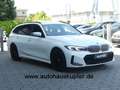 BMW 320 i Tour M Sportpak PANO°AdLED°ACC°HUP°18 Weiß - thumbnail 2
