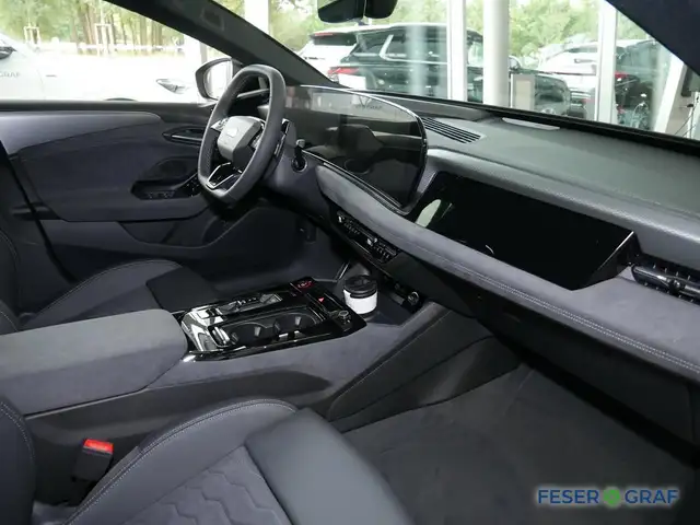 Audi A6 view 5