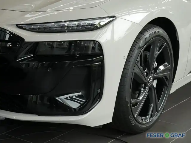 Audi A6 view 10