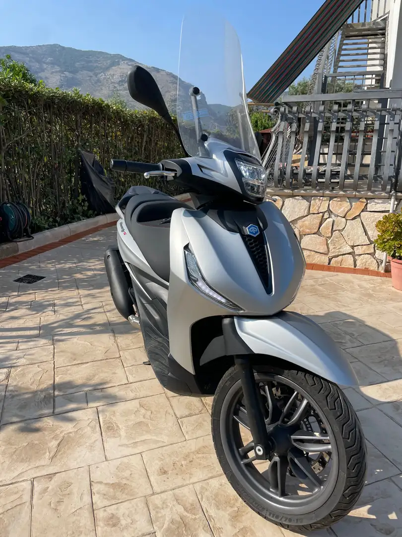 Piaggio Beverly 300 Hpe Argento - 1