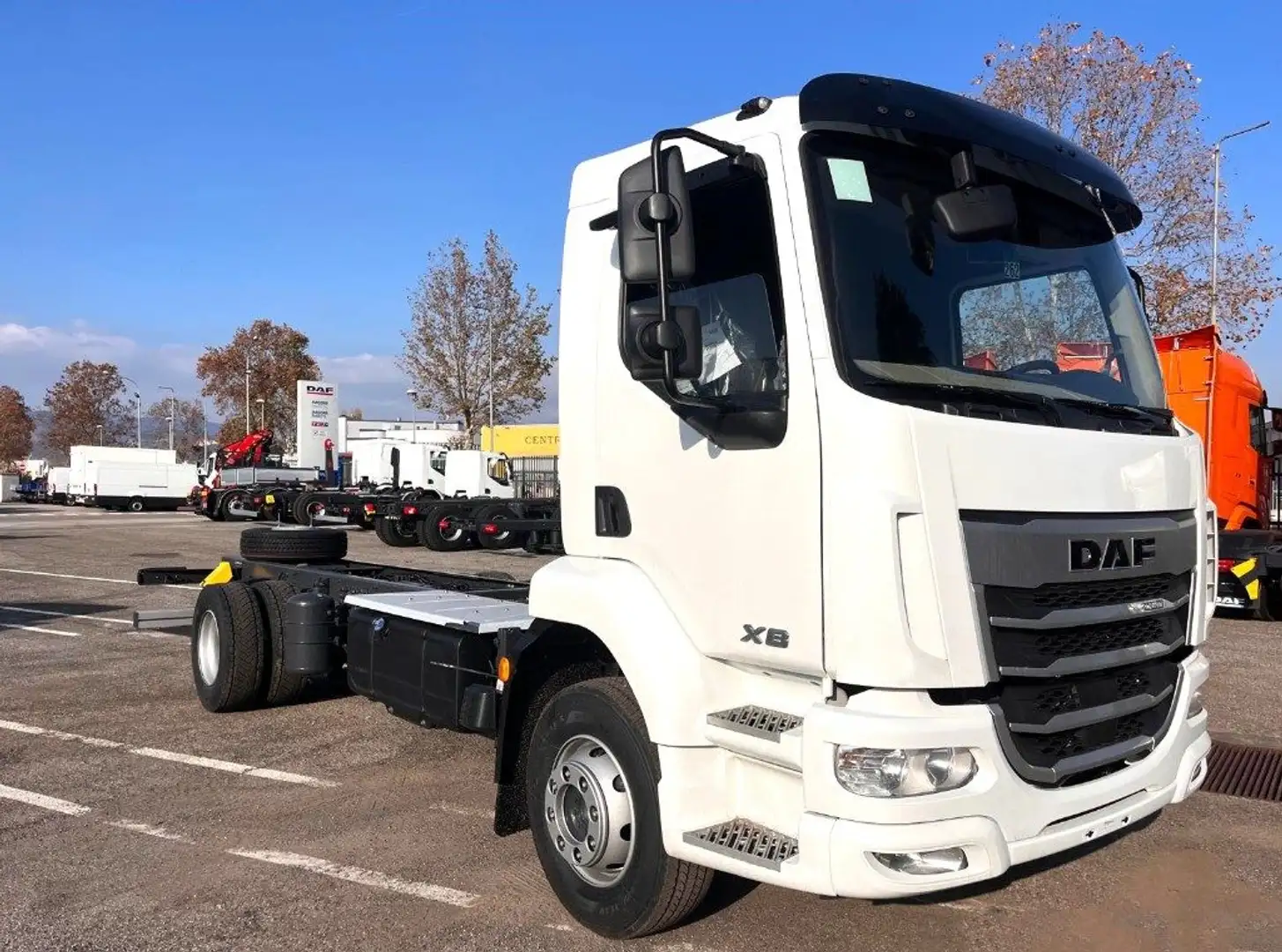 DAF XB 260 FA (14t) Bianco - 2