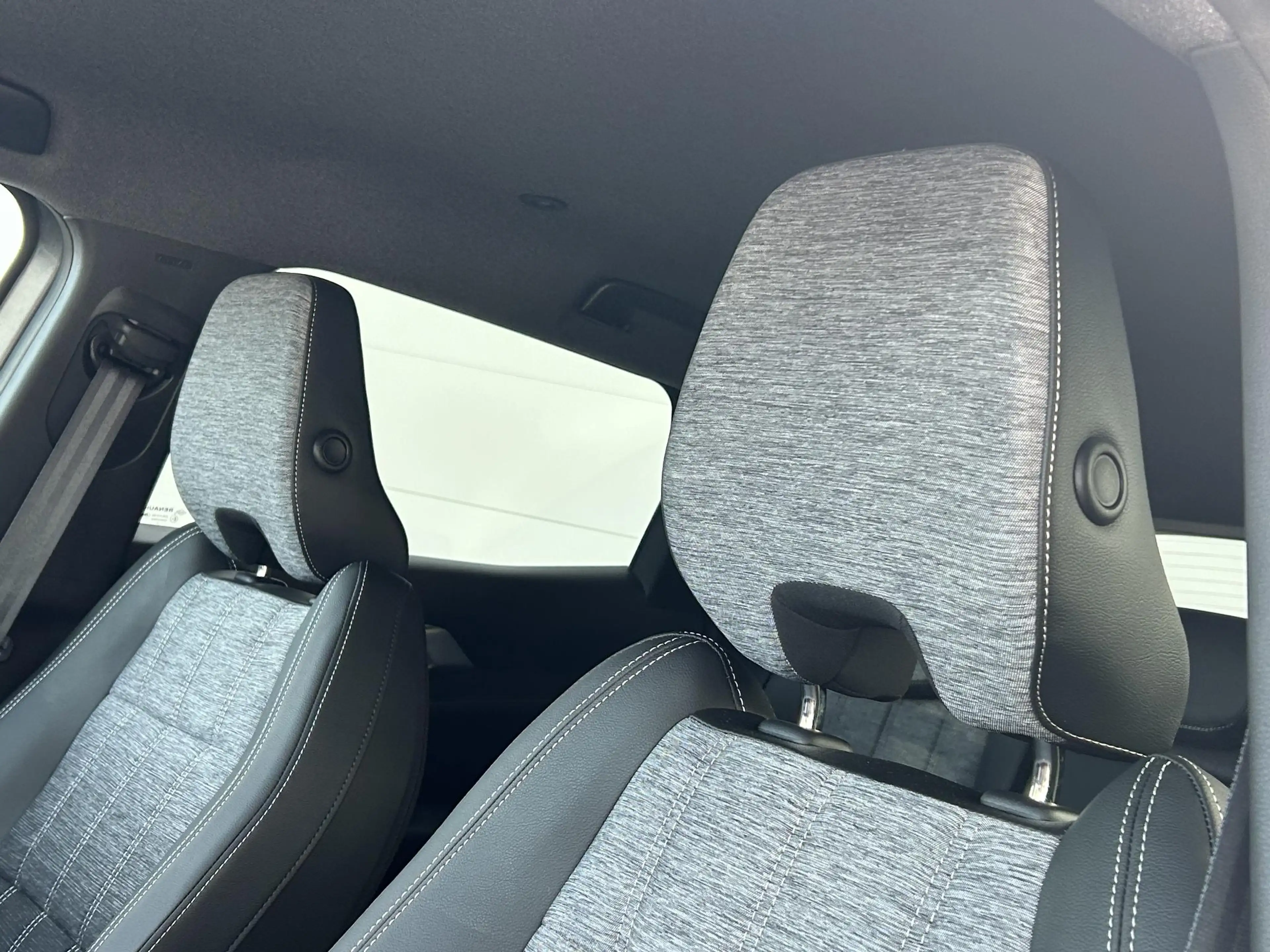 Renault Austral 1.3 mild hybrid 160 X-Tronic techno | navigatie | — photo 6