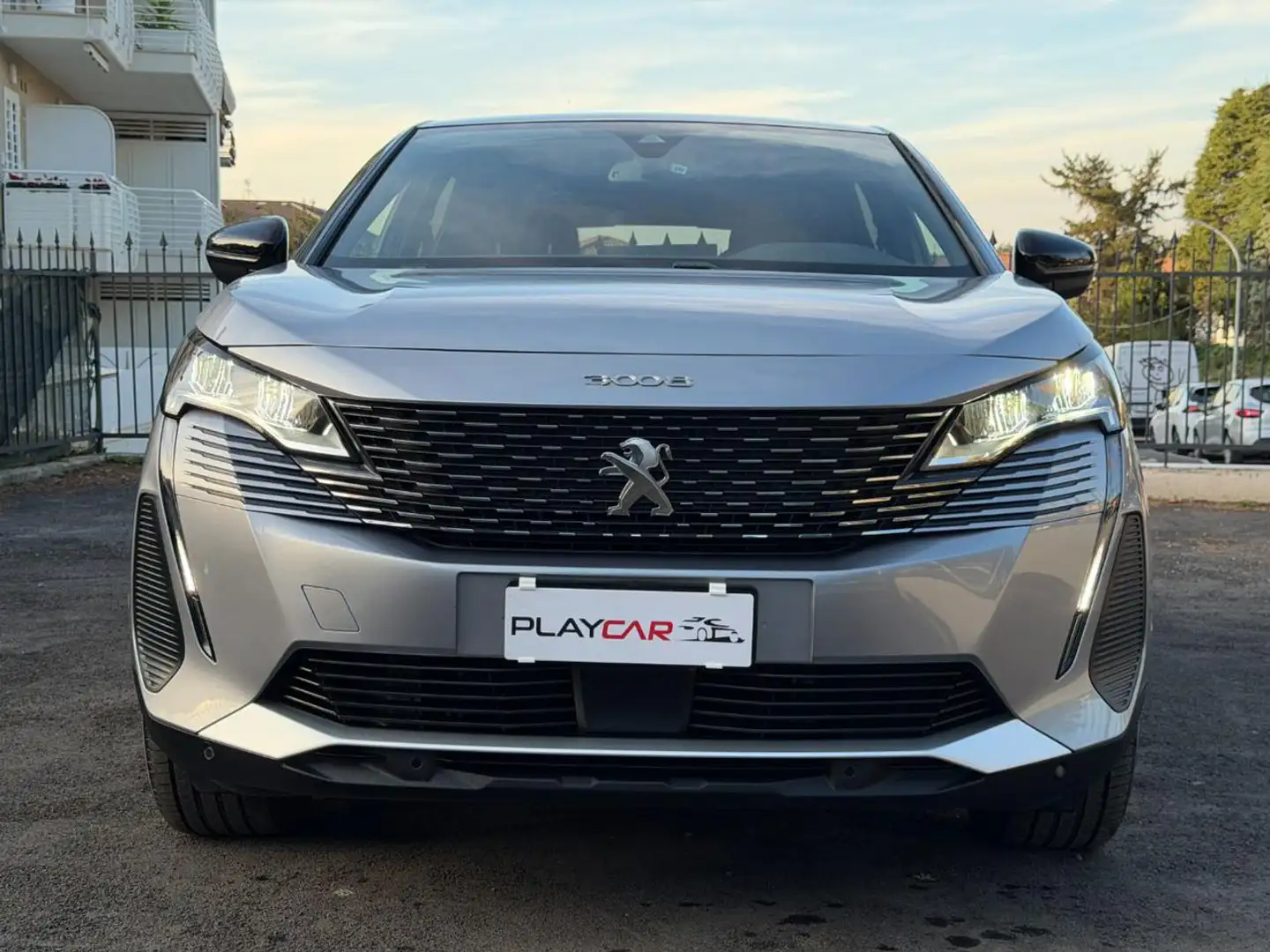 Peugeot 3008 HYBRID 136 e-DCS6 ALLURE PACK NAVI+PELLE+R.CAM 360 Grigio - 2