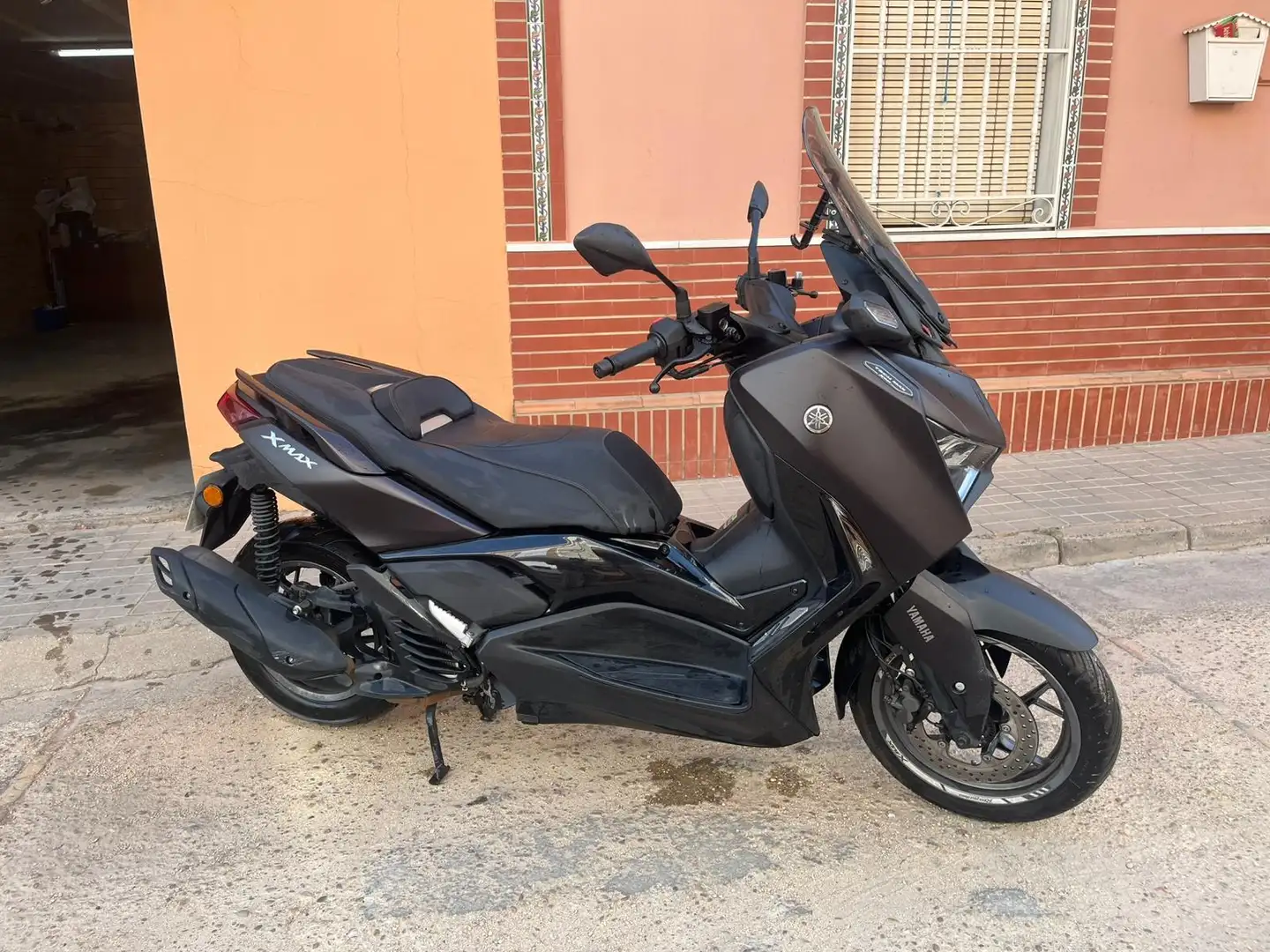 Yamaha X-Max 125 Tech Mach - 1