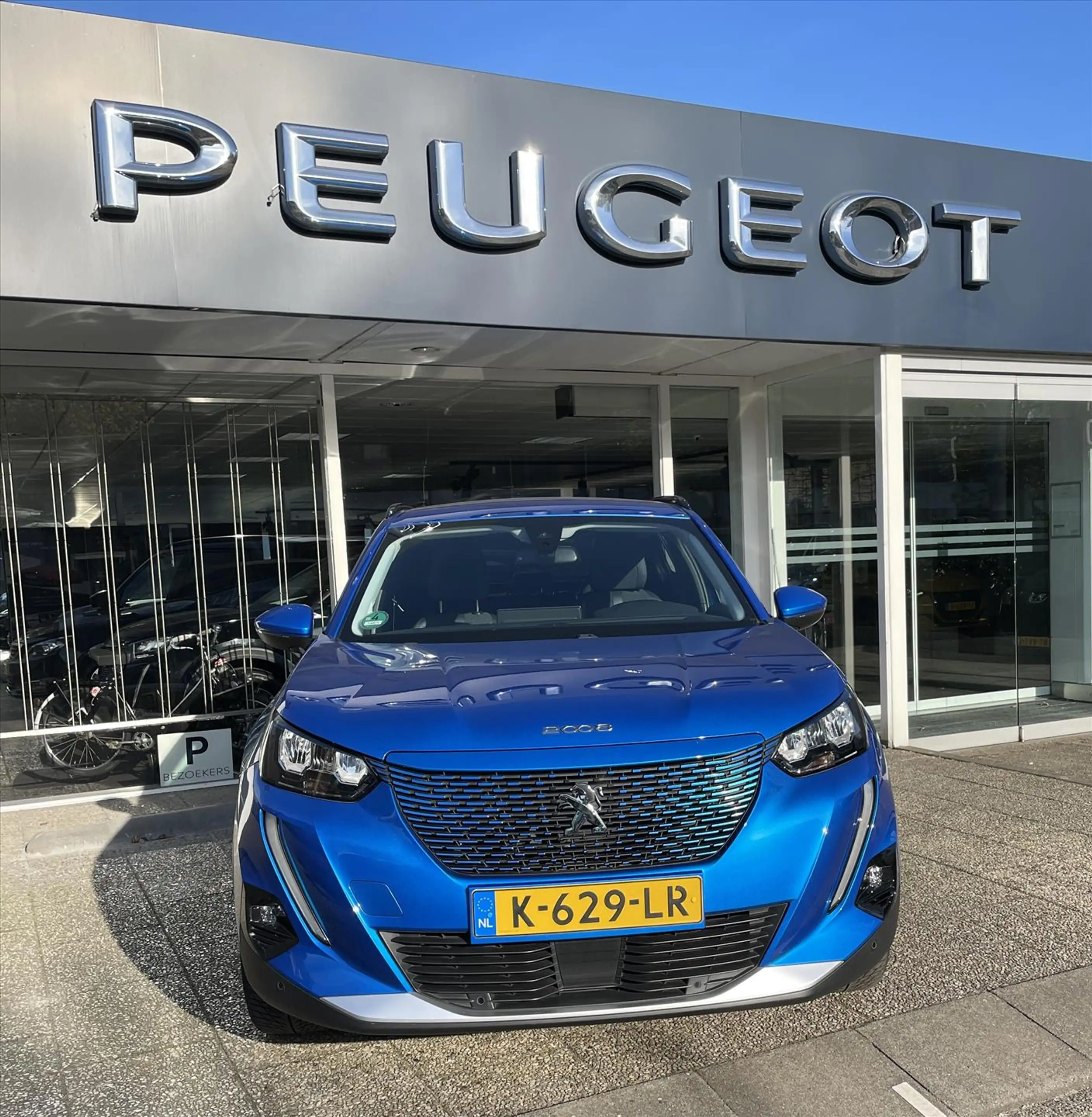 Peugeot e-2008 EV 50kWh 136pk — photo 4