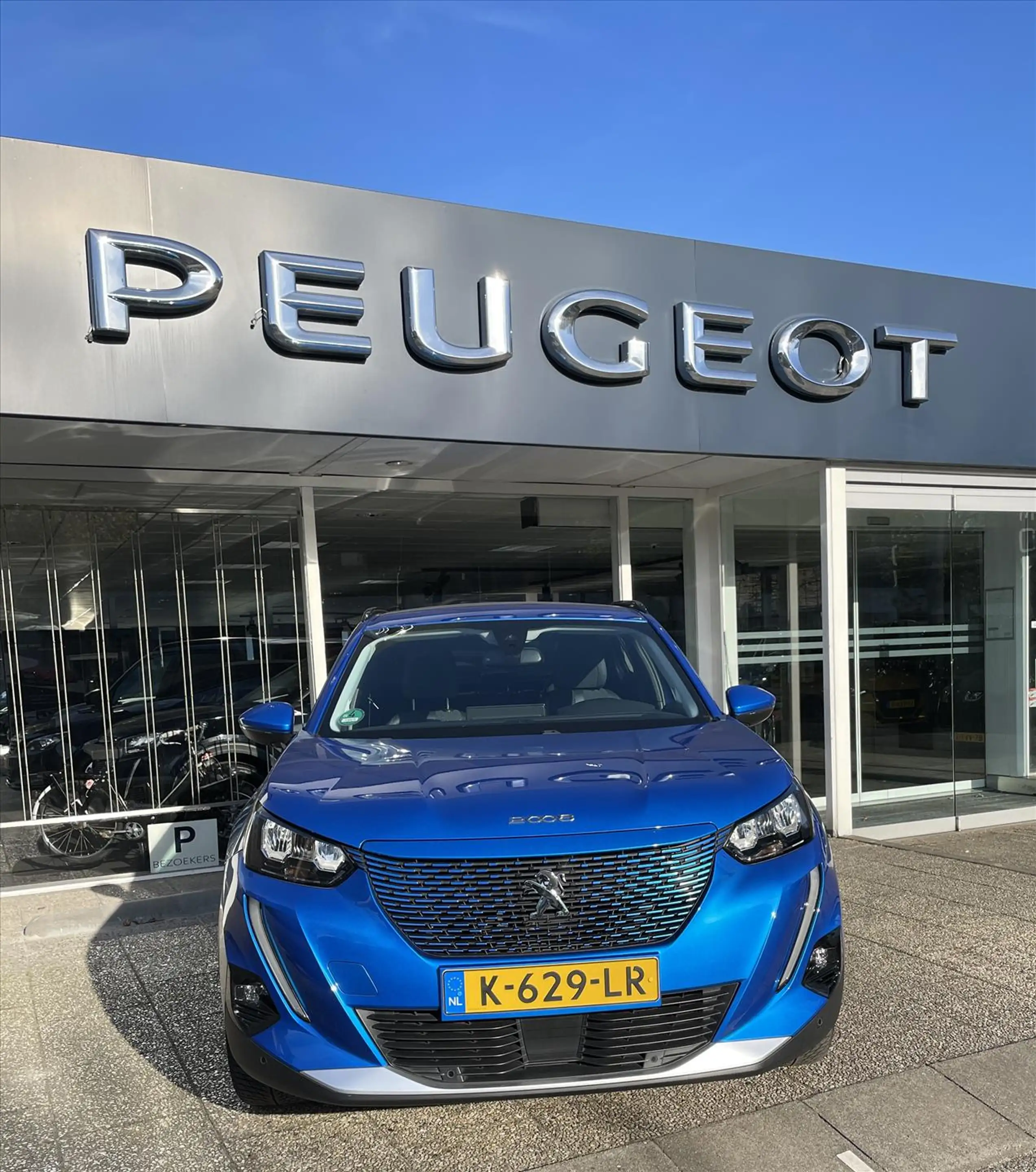 Peugeot e-2008 EV 50kWh 136pk — photo 11