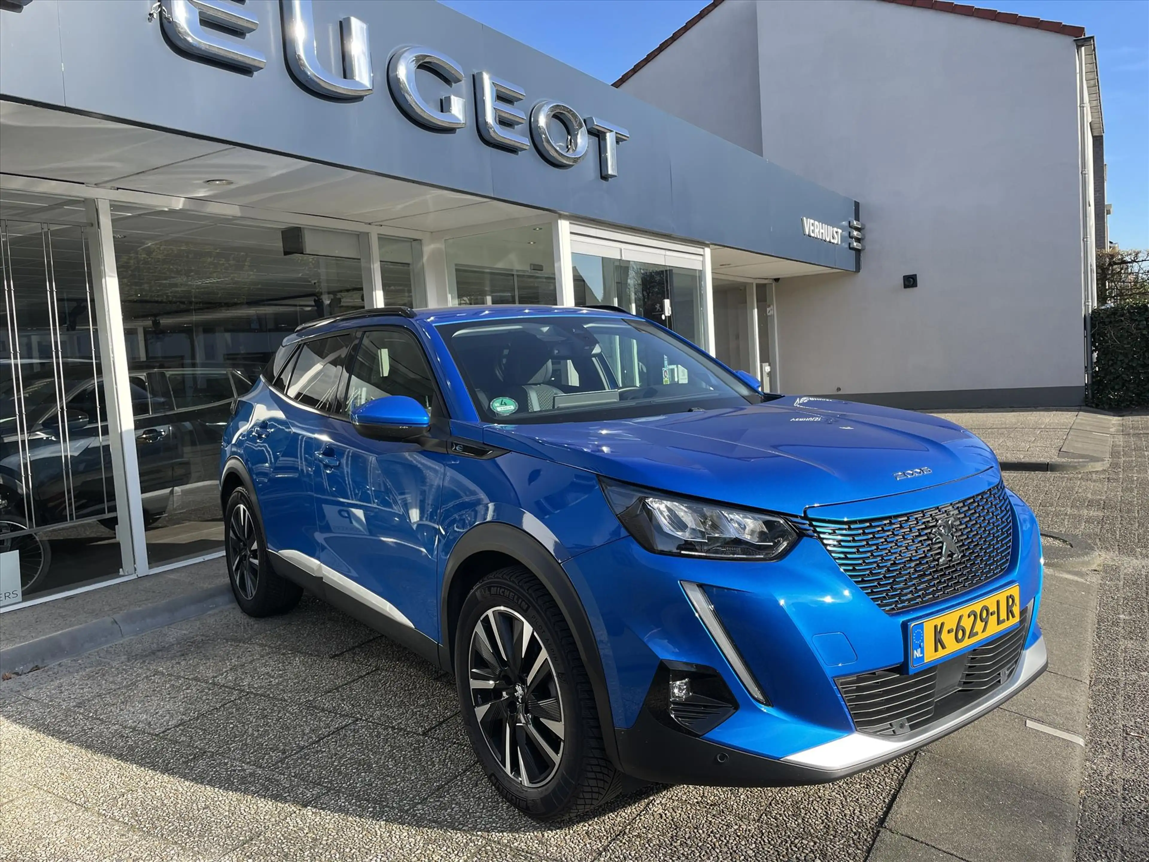 Peugeot e-2008 EV 50kWh 136pk — photo 5