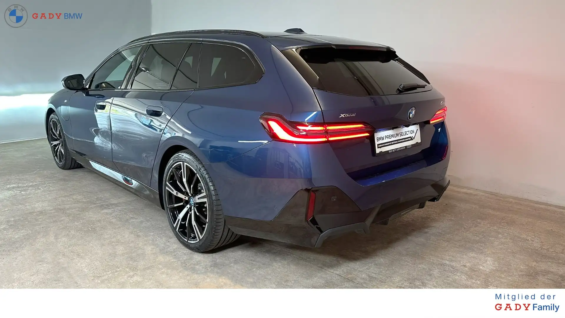 BMW 530 530e xDrive Blau - 2