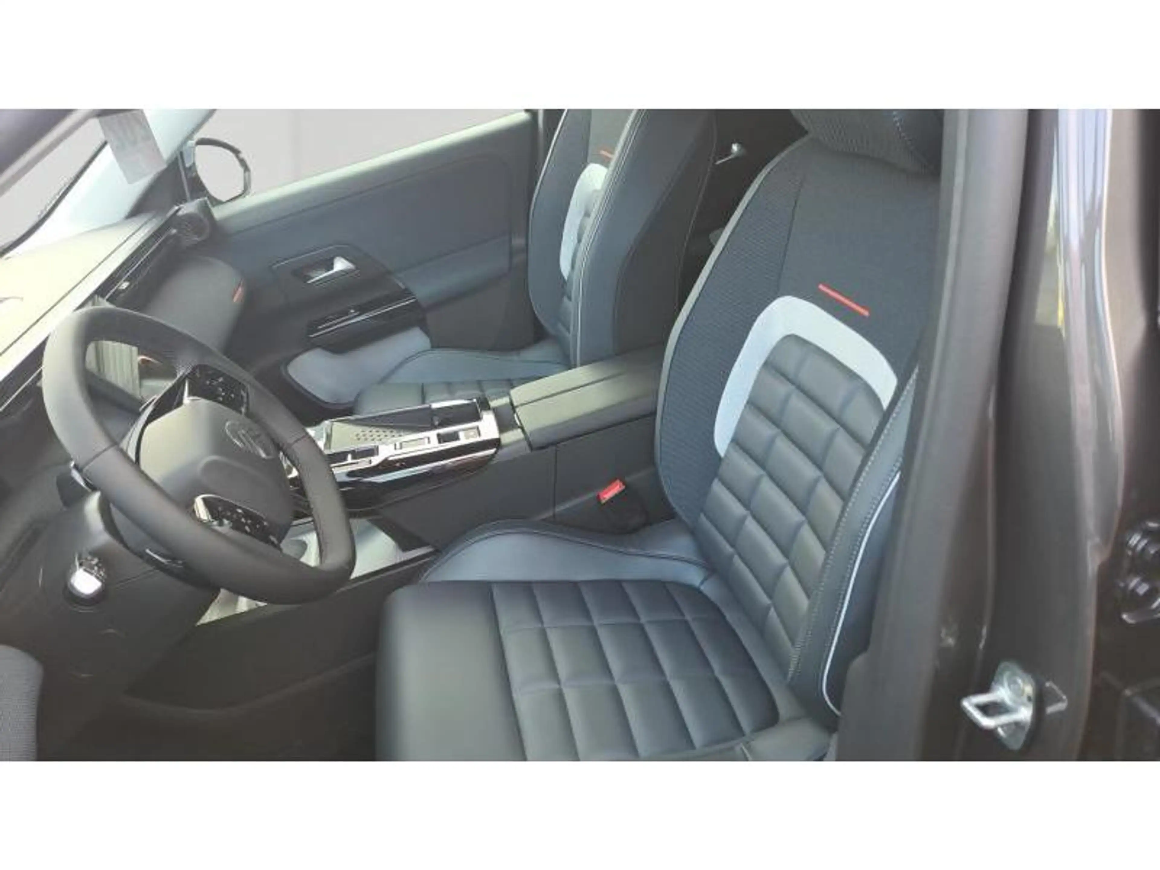 Citroen C5 Aircross MAX MILD HYBRIDE 145 CV DCS6 — photo 12
