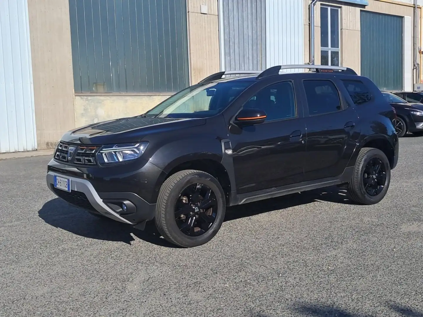 Dacia Duster 1.0 tce SL Extreme Gpl 4x2 100cv Noir - 1