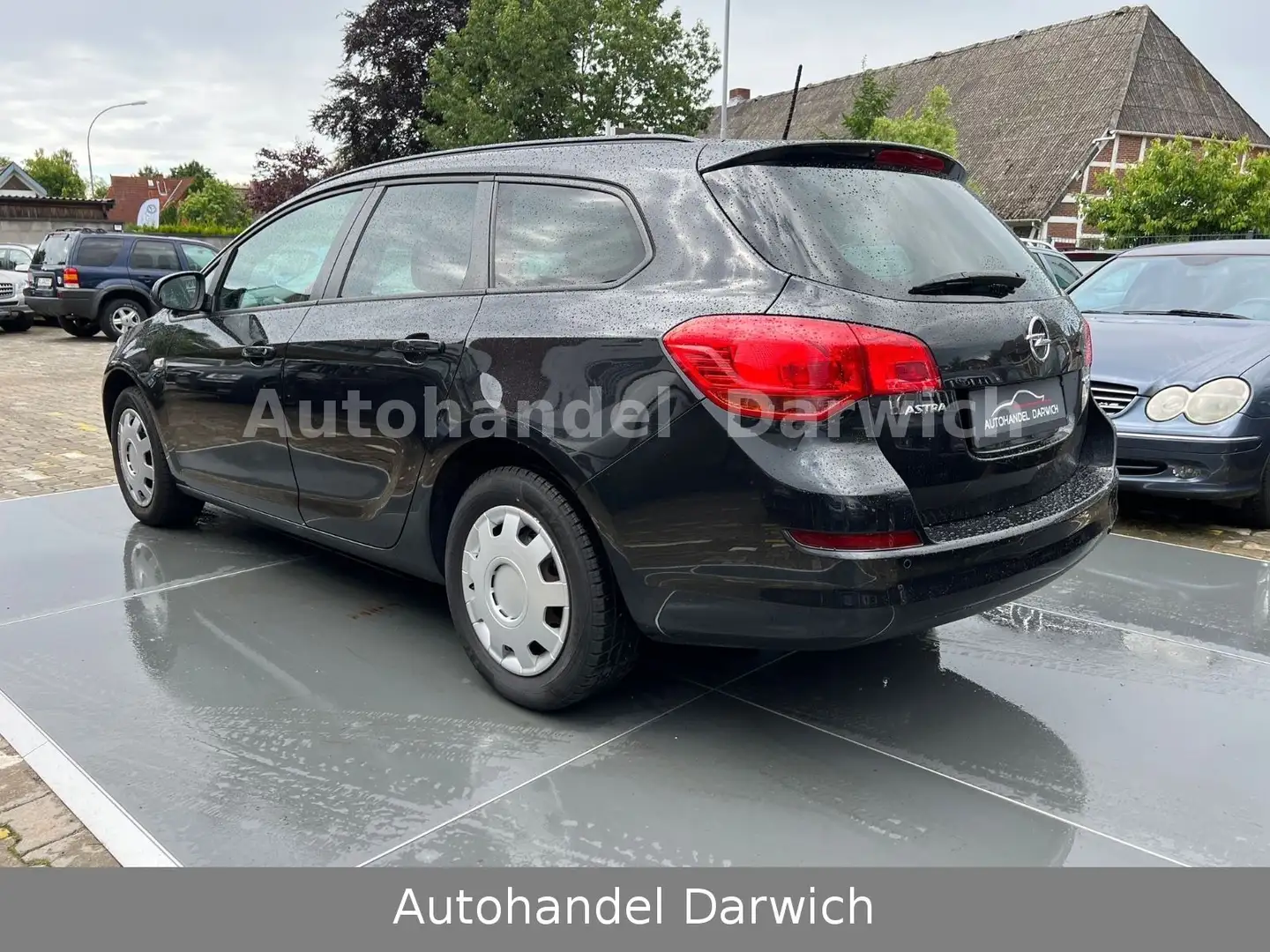 Opel Astra J 1.4 Sports Tourer Design Edition Top Noir - 2