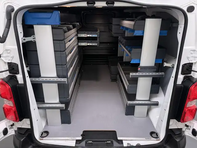 Opel Vivaro view 12
