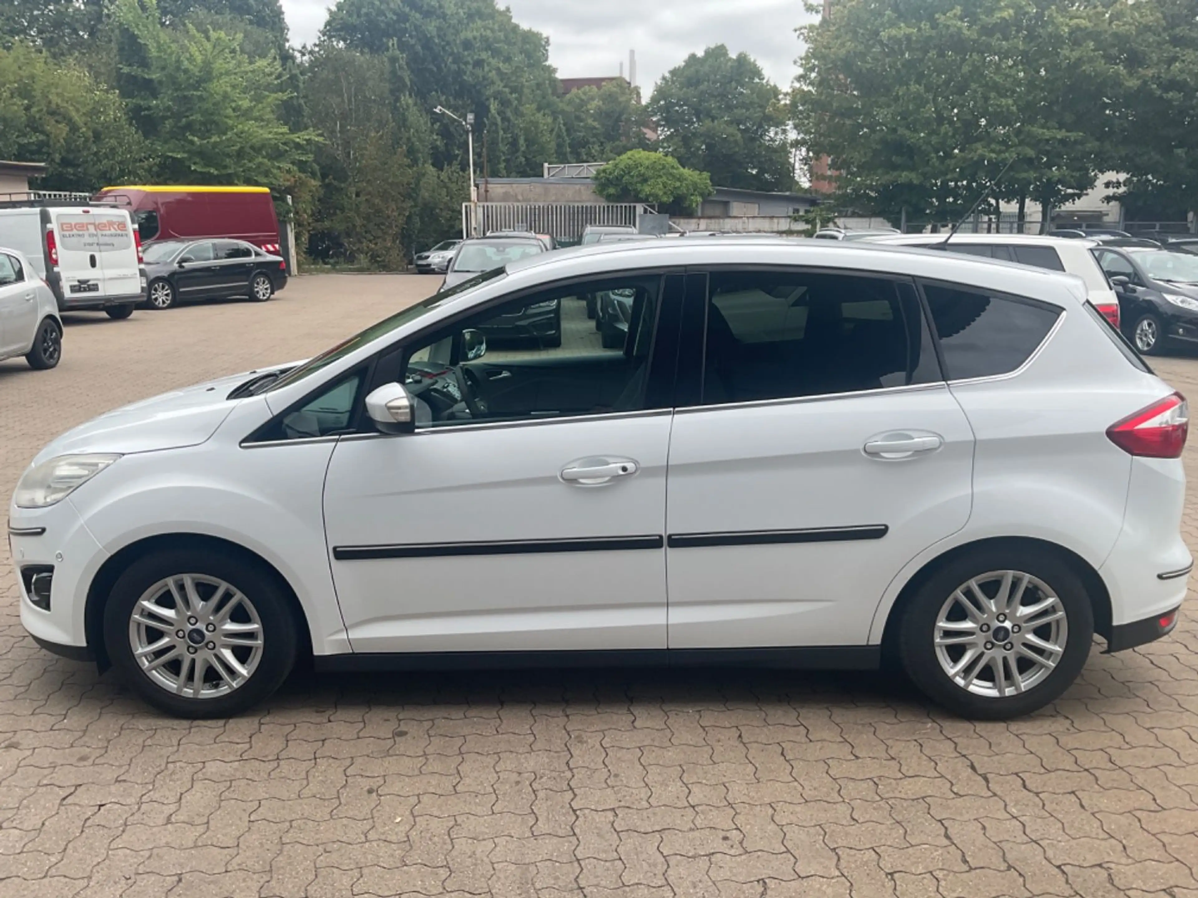 Ford C-Max Titanium TÜV 05.2027 Automatik 1 HAND — photo 10