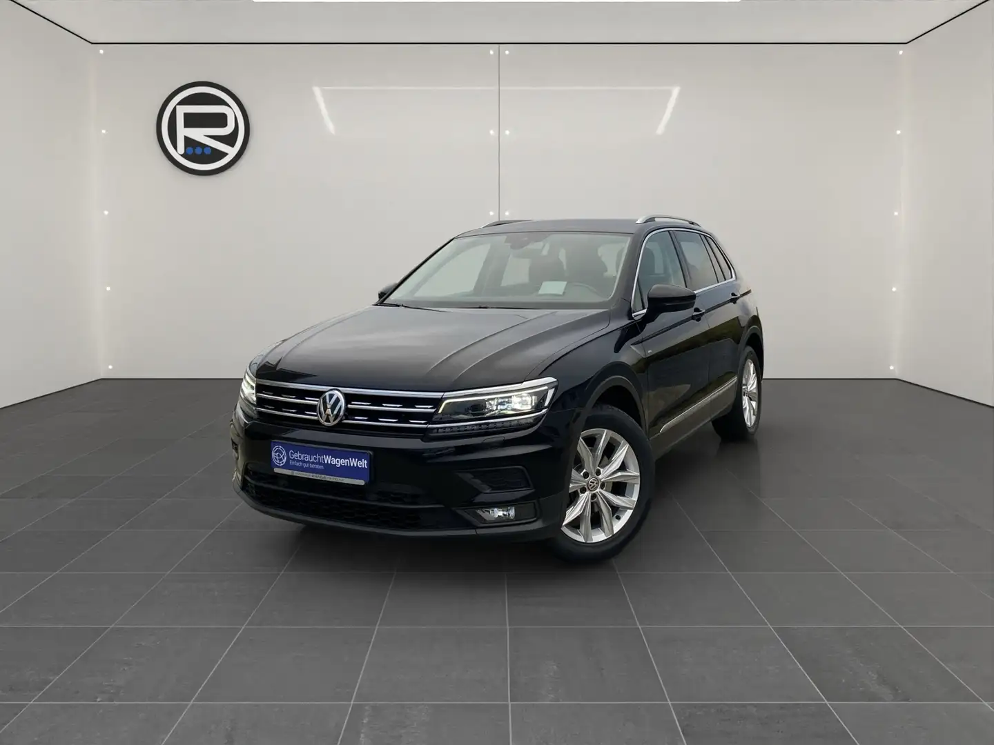 Volkswagen Tiguan 2.0 TDI BMT Join *AHK PDC SHZ* Zwart - 2