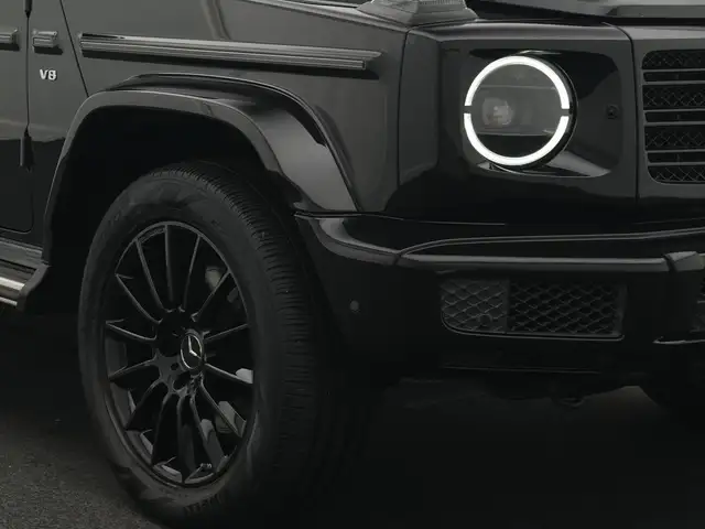 Mercedes-Benz G-Class view 9