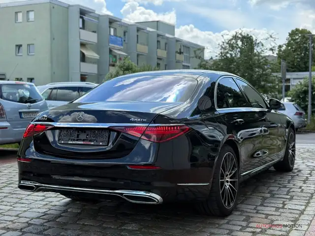 Mercedes-Benz S-Class view 5