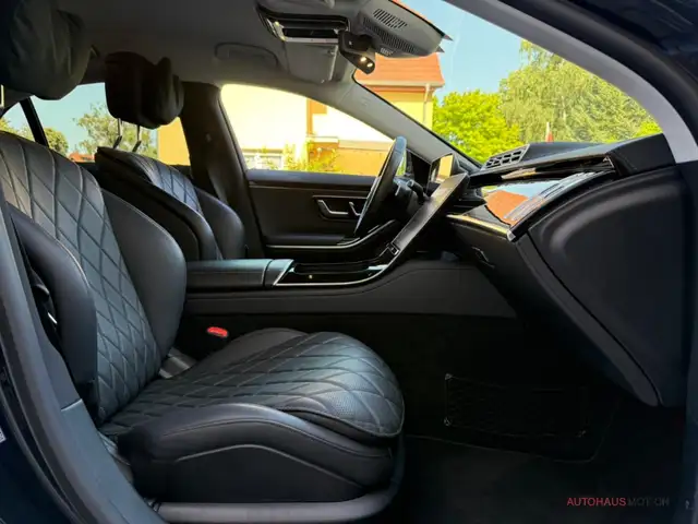 Mercedes-Benz S-Class view 15