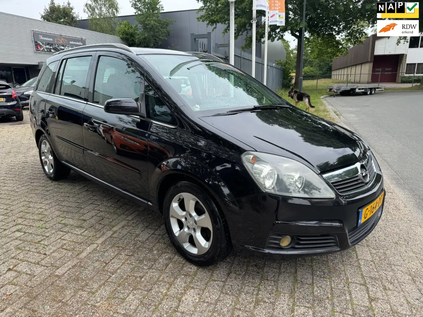 Opel Zafira 2.2 Essentia 7 persoons , nette perfect rijdende a Fekete - 1