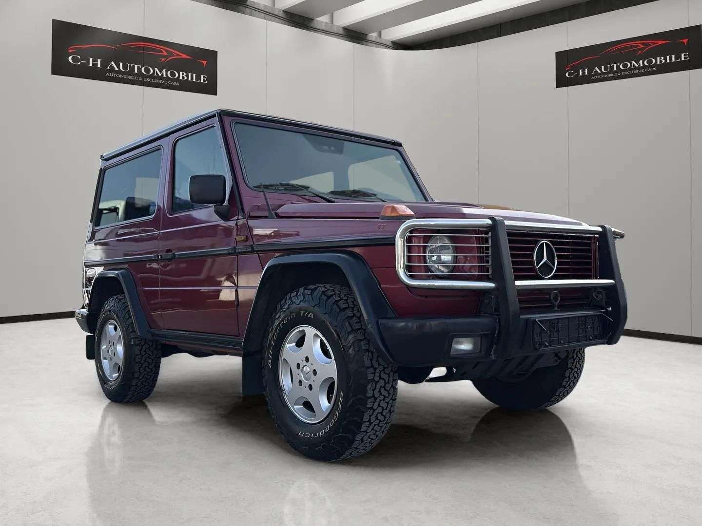 Second hand Mercedes Benz G-Class 300