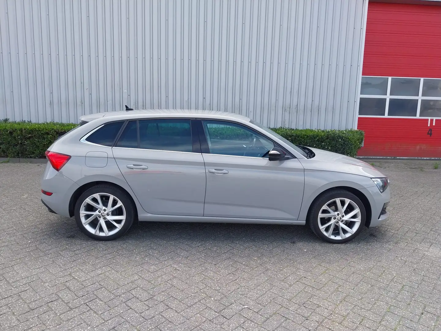Skoda Scala Scala 1.0 TSI First Edition Gris - 1