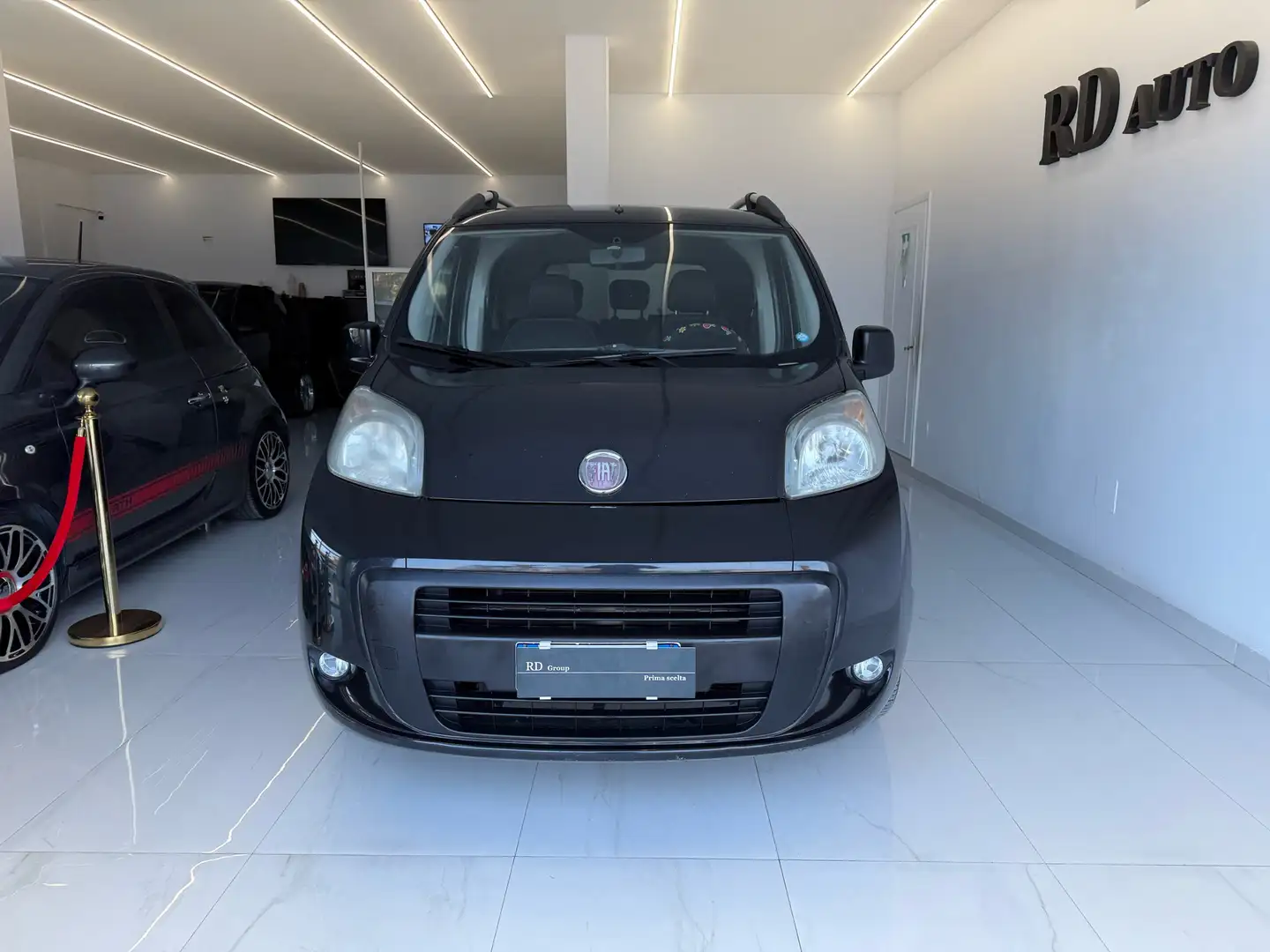 Fiat Qubo 1.4 8v natural power Active 70cv ok neopatentati - 2