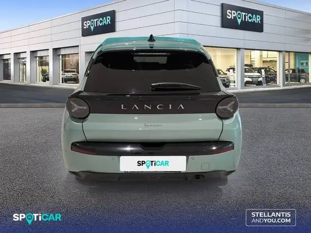 Lancia Ypsilon view 5