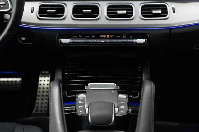 Mercedes-Benz Gle view 24