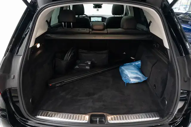 Mercedes-Benz Gle view 26