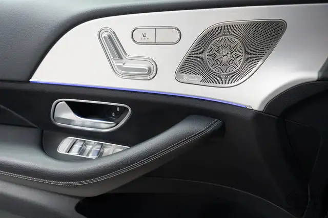 Mercedes-Benz Gle view 29
