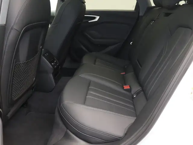 Audi A5 view 9