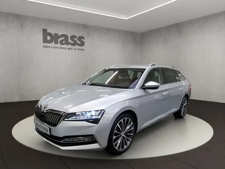 Skoda Superb SKODA Superb Combi 1,5 eTSI 115kW